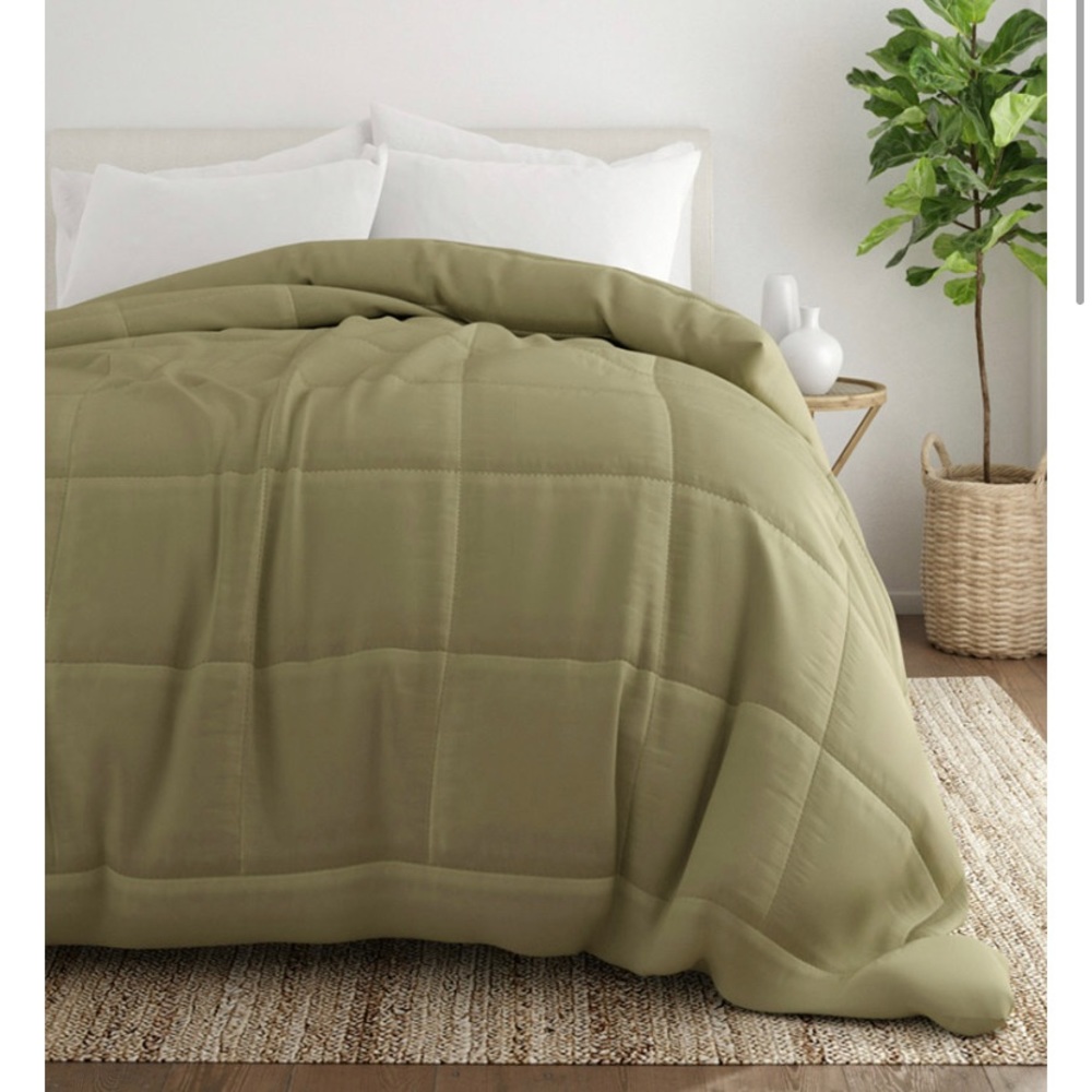 I enjoy Home Expressed Embossed Sage Checkered king